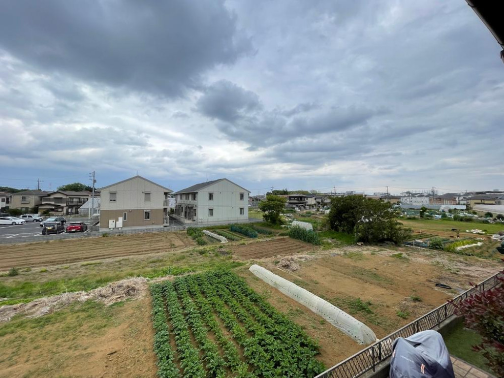 船橋市前貝塚町　広々お庭付きの４ＤＫ！