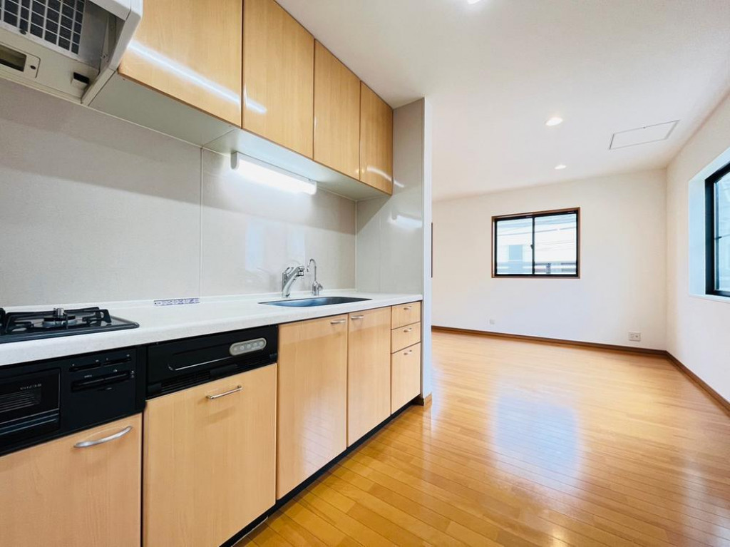 世田谷区豪徳寺１丁目　豪徳寺駅４分　建物87m2以上　駐車有　リフォーム中古戸建