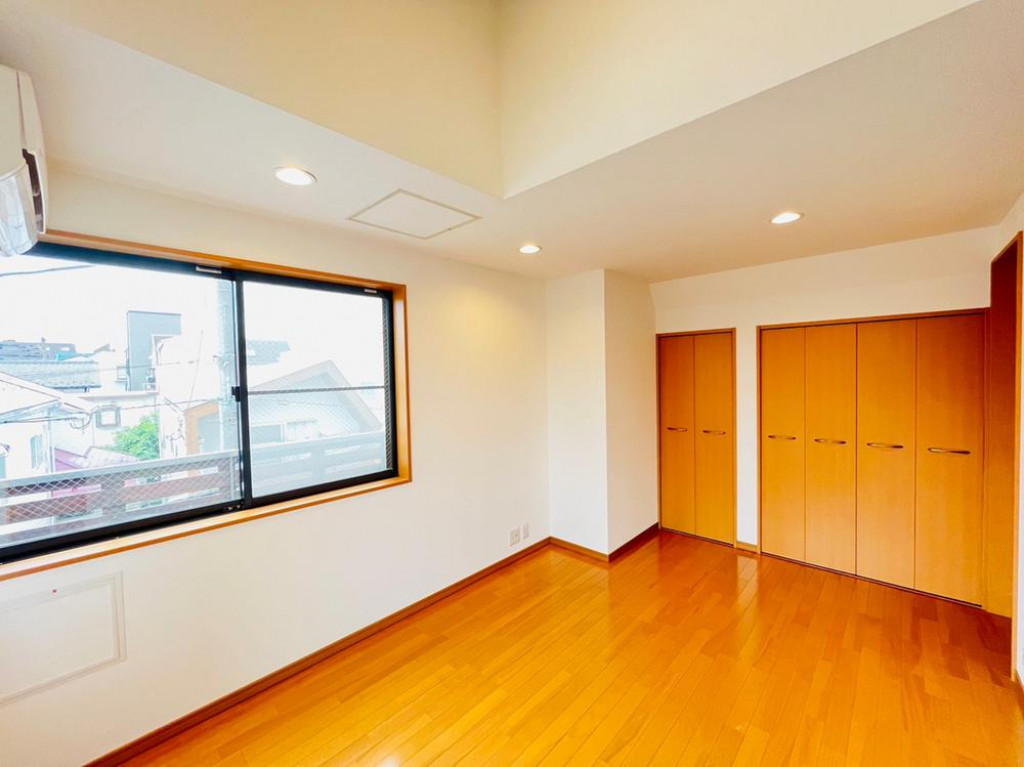 世田谷区豪徳寺１丁目　豪徳寺駅４分　建物87m2以上　駐車有　リフォーム中古戸建